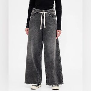 Gap Mid Rise Pull-On SuperLight Baggy Jeans size small 🤍